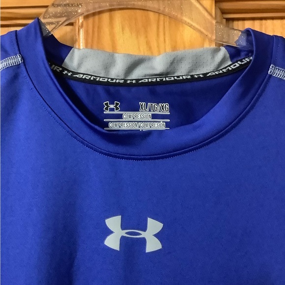 Under Armour Tanks - Picture 3 of 3